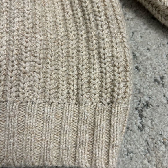 Minimum M loose knot cream cardigan in excellent condition! Great for spring - Picture 12 of 14